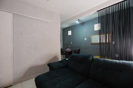 Casa para alugar com 280m², 5 quartos e 2 vagas Casa para alugar com 280m², 5 quartos e 2 vagasCasa 2 - Sala