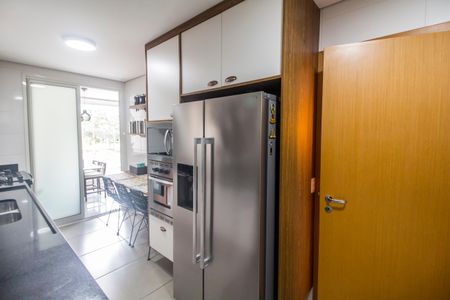 Apartamento à venda com 136m², 3 quartos e 2 vagas Apartamento à venda com 136m², 3 quartos e 2 vagasCozinha