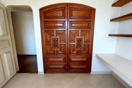 Apartamento à venda com 249m², 4 quartos e 3 vagas