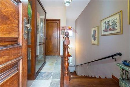 Casa à venda com 270m², 4 quartos e 3 vagas