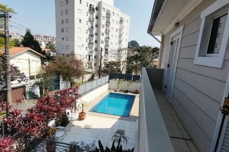 Casa à venda com 302m², 4 quartos e 6 vagas