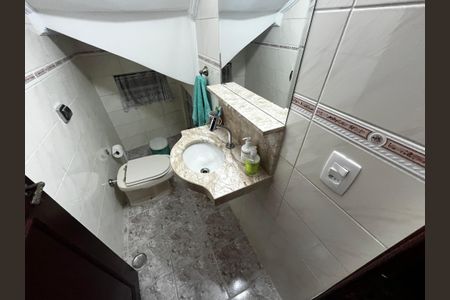 Casa à venda com 177m², 3 quartos e 2 vagas Casa à venda com 177m², 3 quartos e 2 vagasLavabo