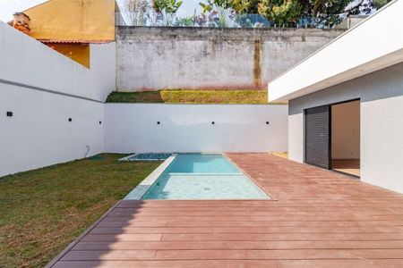 Casa à venda com 364m², 3 quartos e 4 vagas