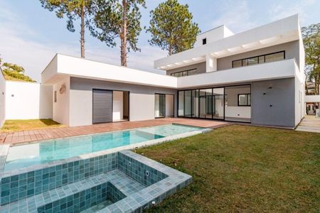Casa à venda com 364m², 3 quartos e 4 vagas