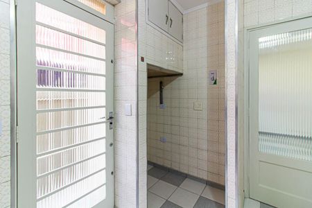 Casa à venda com 266m², 4 quartos e 3 vagas Casa à venda com 266m², 4 quartos e 3 vagasCozinha 1