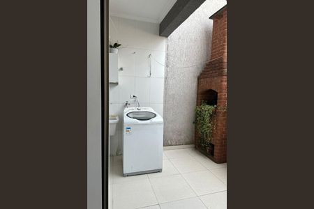 Casa à venda com 210m², 3 quartos e 2 vagas