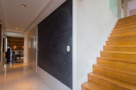Apartamento à venda com 369m², 4 quartos e 5 vagas
