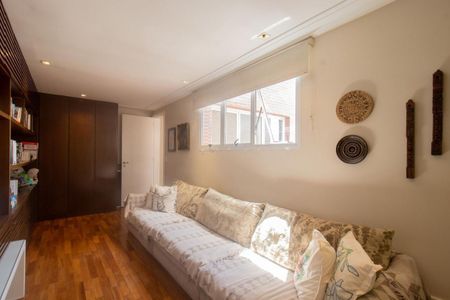 Apartamento à venda com 369m², 4 quartos e 5 vagas