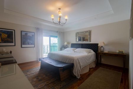 Apartamento à venda com 369m², 4 quartos e 5 vagas