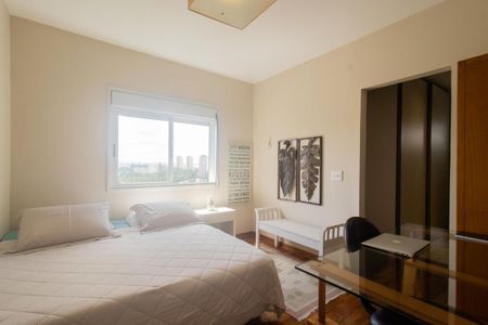 Apartamento à venda com 369m², 4 quartos e 5 vagas
