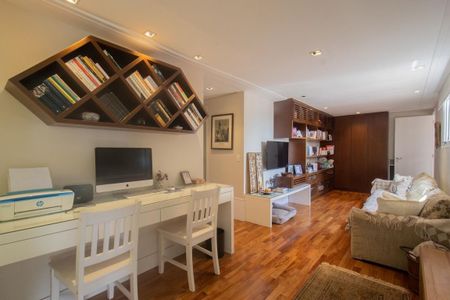Apartamento à venda com 369m², 4 quartos e 5 vagas