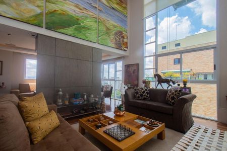 Apartamento à venda com 369m², 4 quartos e 5 vagas