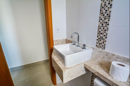 Apartamento à venda com 174m², 3 quartos e 2 vagas Apartamento à venda com 174m², 3 quartos e 2 vagasBanheiro Social