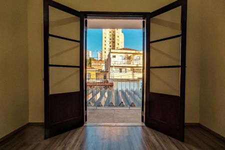 Casa à venda com 156m², 3 quartos e 2 vagas