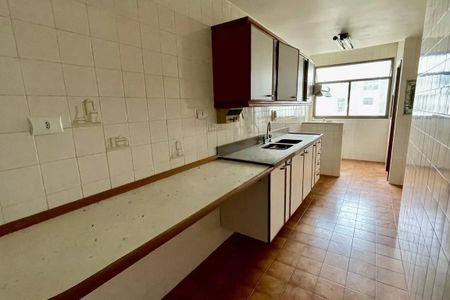Apartamento à venda com 203m², 3 quartos e 3 vagas