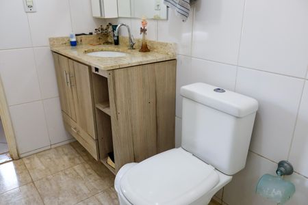 Casa à venda com 250m², 3 quartos e 3 vagas Casa à venda com 250m², 3 quartos e 3 vagasBanheiro da Suíte 2