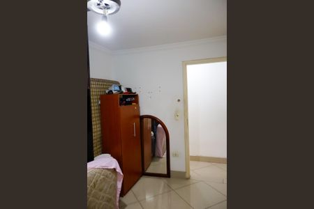 Casa à venda com 250m², 3 quartos e 3 vagas Casa à venda com 250m², 3 quartos e 3 vagasQuarto