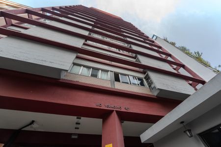 Studio à venda com 45m², 1 quarto e sem vaga Studio à venda com 45m², 1 quarto e sem vagaFachada