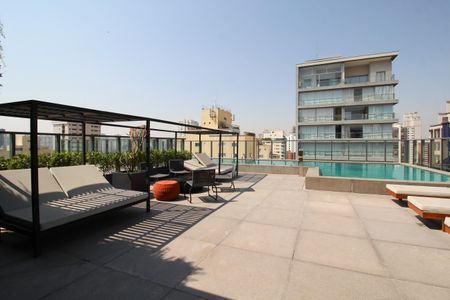 Apartamento à venda com 30m², 1 quarto e sem vaga Apartamento à venda com 30m², 1 quarto e sem vagaÁrea comum - Piscina