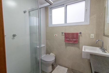 Casa à venda com 310m², 3 quartos e 2 vagas Casa à venda com 310m², 3 quartos e 2 vagasBanheiro