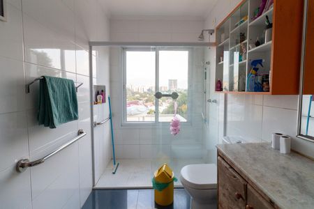 Casa à venda com 310m², 3 quartos e 2 vagas Casa à venda com 310m², 3 quartos e 2 vagasBanheiro