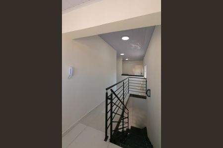 Casa à venda com 85m², 2 quartos e 1 vaga Casa à venda com 85m², 2 quartos e 1 vagaCorredor