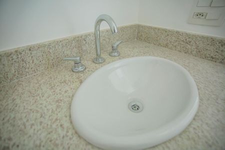 Apartamento à venda com 98m², 3 quartos e 1 vaga Apartamento à venda com 98m², 3 quartos e 1 vagaBanheiro 2