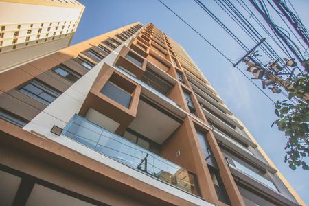 Apartamento à venda com 98m², 3 quartos e 1 vaga Apartamento à venda com 98m², 3 quartos e 1 vagaFachada