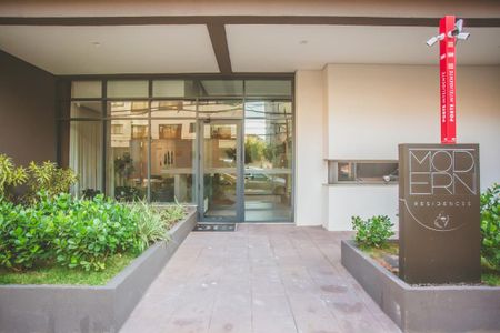 Apartamento à venda com 98m², 3 quartos e 1 vaga Apartamento à venda com 98m², 3 quartos e 1 vagaFachada