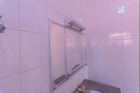 Casa à venda com 180m², 3 quartos e 3 vagasBanheiro da Suíte