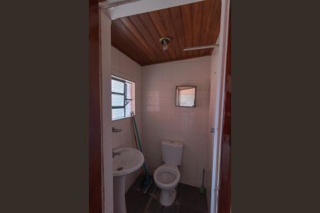 Casa à venda com 180m², 3 quartos e 3 vagasBanheiro de Serviço