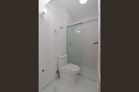 Apartamento à venda com 130m², 3 quartos e 1 vaga Apartamento à venda com 130m², 3 quartos e 1 vagaBanheiro da Suíte 2
