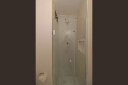 Apartamento à venda com 130m², 3 quartos e 1 vaga Apartamento à venda com 130m², 3 quartos e 1 vagaBanheiro da Suíte 1