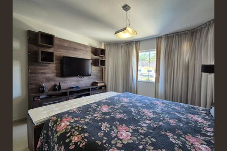 Casa de condomínio à venda com 180m², 3 quartos e 2 vagasSuite 2