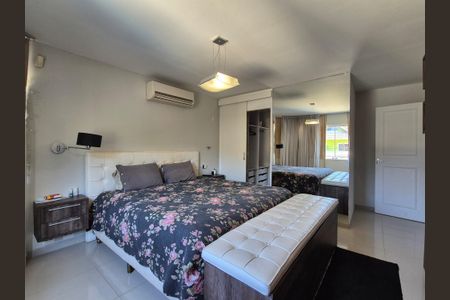 Casa de condomínio à venda com 180m², 3 quartos e 2 vagasSuite 2