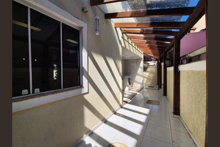 Casa de condomínio à venda com 180m², 3 quartos e 2 vagasÁrea externa