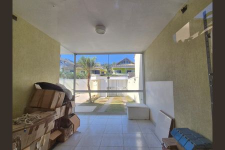 Casa de condomínio à venda com 180m², 3 quartos e 2 vagasÁrea externa