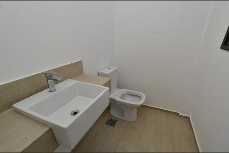 Apartamento à venda com 177m², 3 quartos e 3 vagas Apartamento à venda com 177m², 3 quartos e 3 vagasLavabo da cobertura