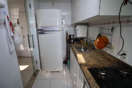 Apartamento à venda com 52m², 2 quartos e 1 vagaCozinha