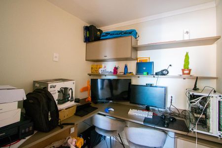 Apartamento à venda com 103m², 3 quartos e 3 vagas Apartamento à venda com 103m², 3 quartos e 3 vagasEscritório