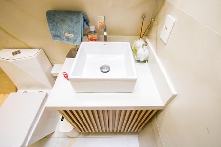 Apartamento à venda com 103m², 3 quartos e 3 vagasBanheiro social 2