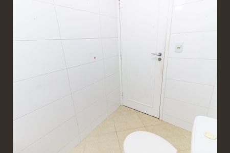Apartamento à venda com 68m², 2 quartos e 1 vaga Apartamento à venda com 68m², 2 quartos e 1 vagaBanheiro