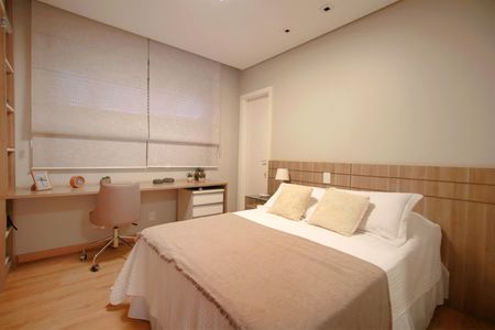 Apartamento à venda com 186m², 4 quartos e 4 vagasSuite 3