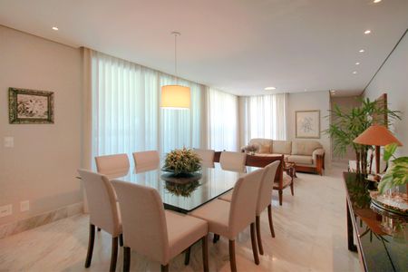 Apartamento à venda com 186m², 4 quartos e 4 vagasSala de Jantar