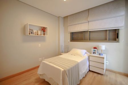 Apartamento à venda com 186m², 4 quartos e 4 vagasSuite 4
