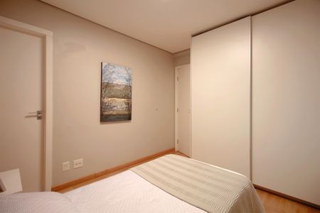 Apartamento à venda com 186m², 4 quartos e 4 vagasSuite 4