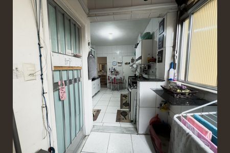 Apartamento à venda com 92m², 3 quartos e 1 vagaÁrea de Serviço