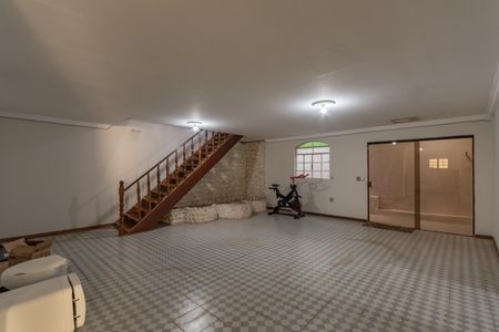 Casa à venda com 492m², 3 quartos e 4 vagasÁrea comum - Salão de festas