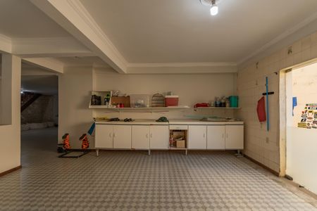 Casa à venda com 492m², 3 quartos e 4 vagasLavanderia