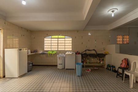 Casa à venda com 492m², 3 quartos e 4 vagasLavanderia